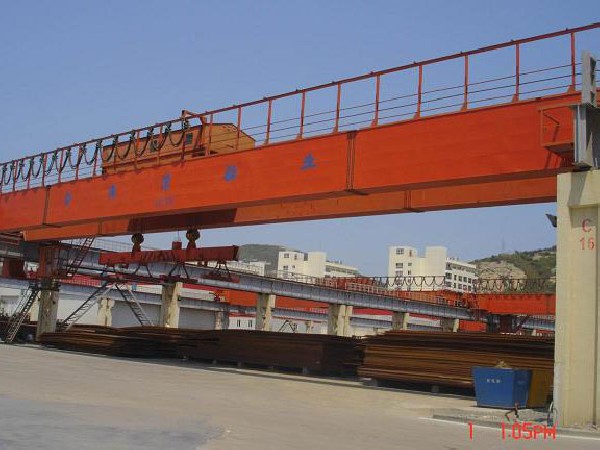 QL型电磁挂梁桥式三亿体育入口（中国）有限公司（20+20）T